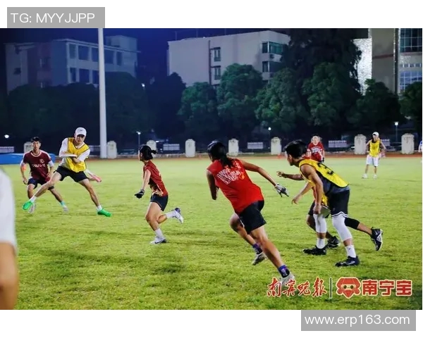 重庆飞盘队快攻战术分析与比赛表现评析