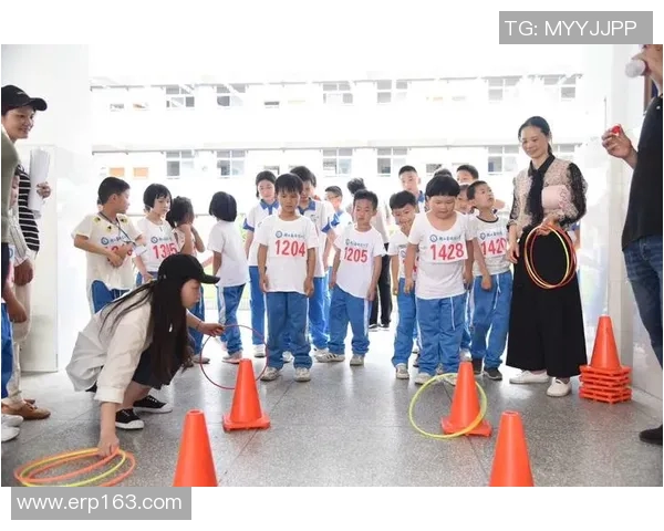 重庆滑板队的奋斗历程与梦想追逐的真实记录