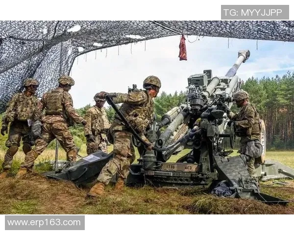 以进攻为核心战略：解析现代战争中主动进攻与防守反击的优势与挑战